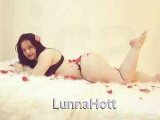 LunnaHott