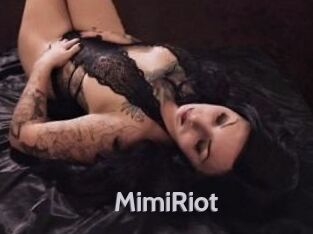 Mimi_Riot