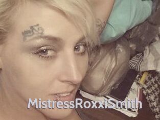 MistressRoxxiSmith