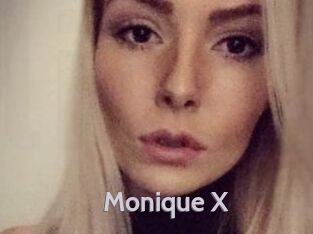 Monique_X