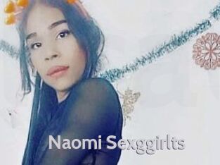 Naomi_Sexggirlts